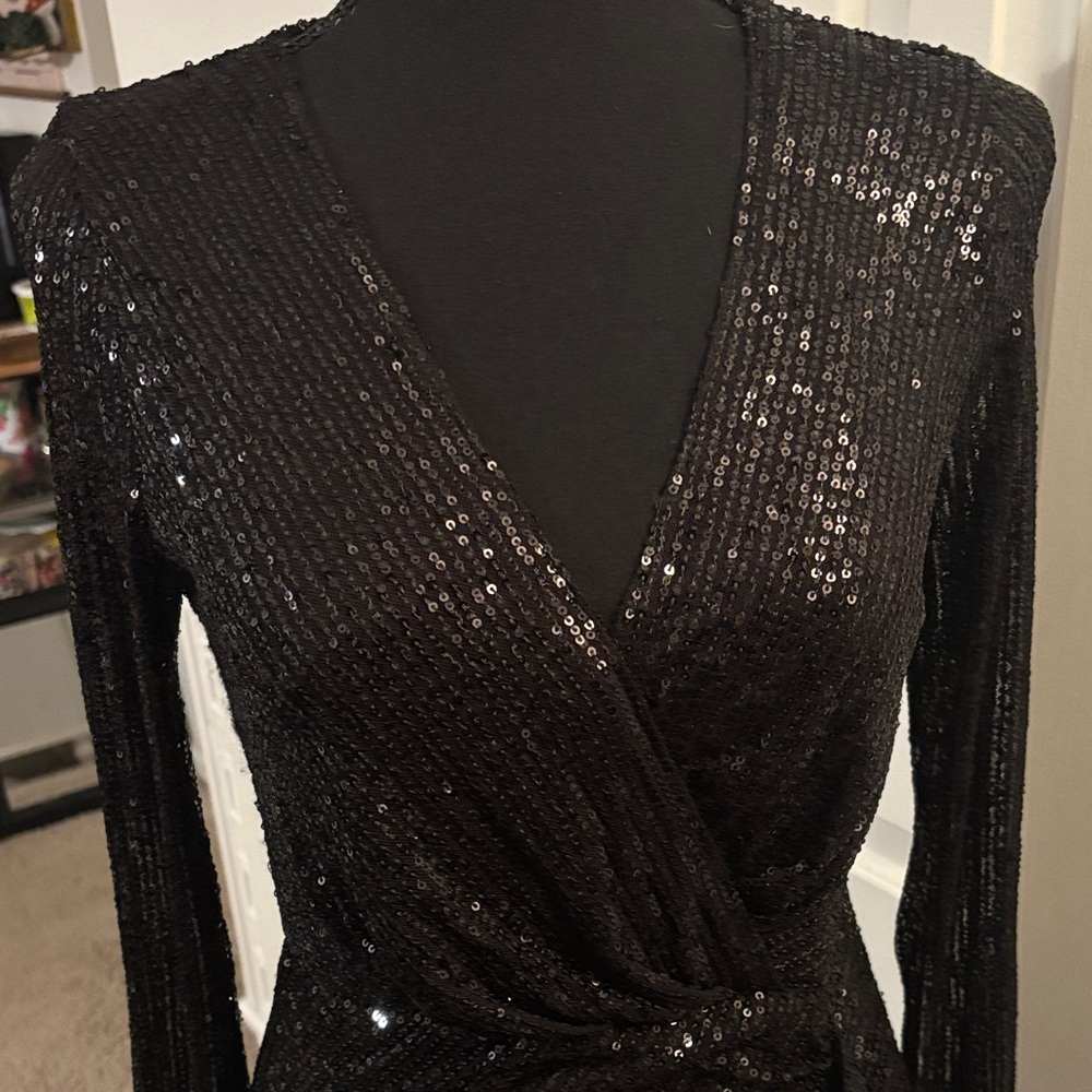 Banjul Black Sequin Long Sleeve Dress - Picture 4 of 8